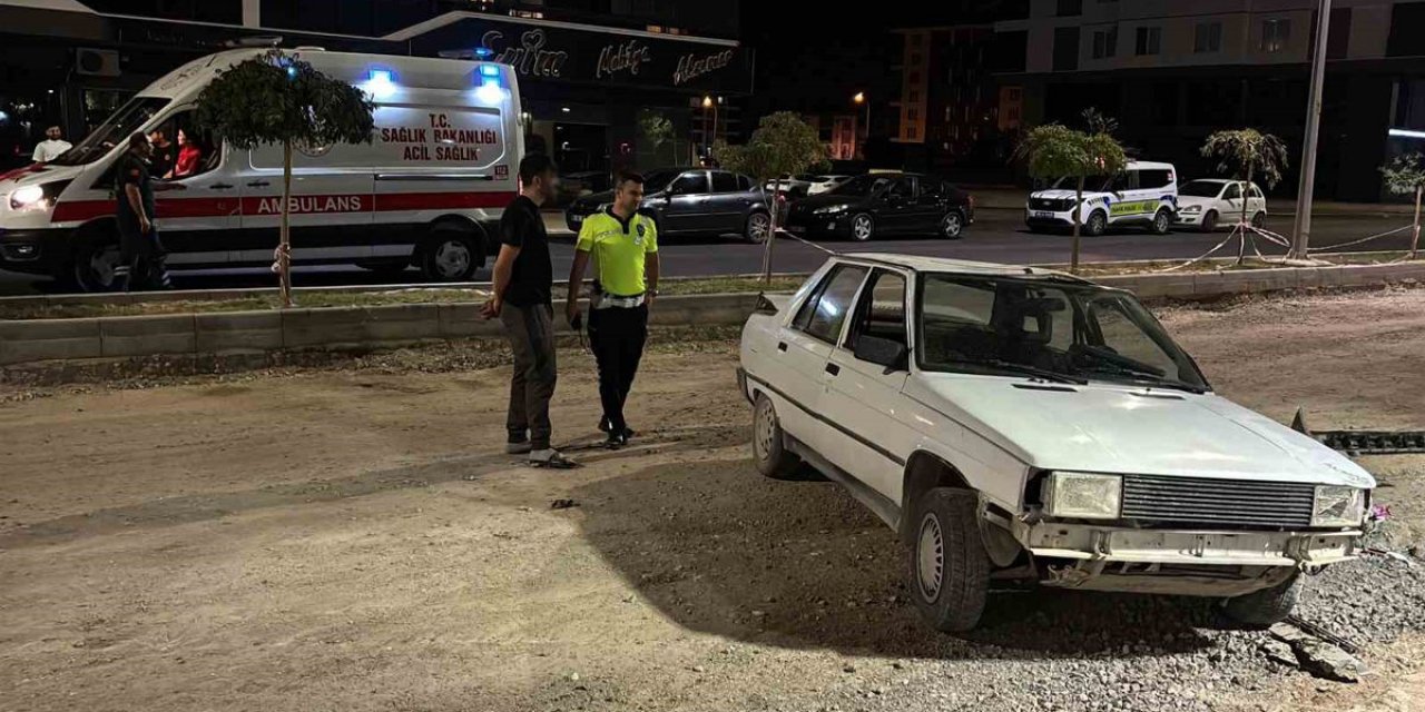 Aksaray'da Kontrolden Çıkan Otomobil Takla Attı; Sürücü Burnu Kanamadan Kurtuldu