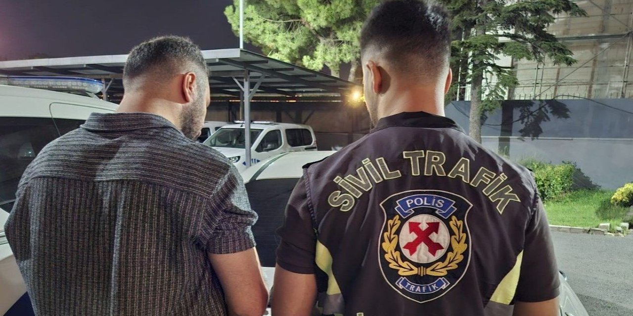 Zeytinburnu'nda Yaya Geçidinde Adama Saldıran Sürücüye 185 Bin TL Ceza