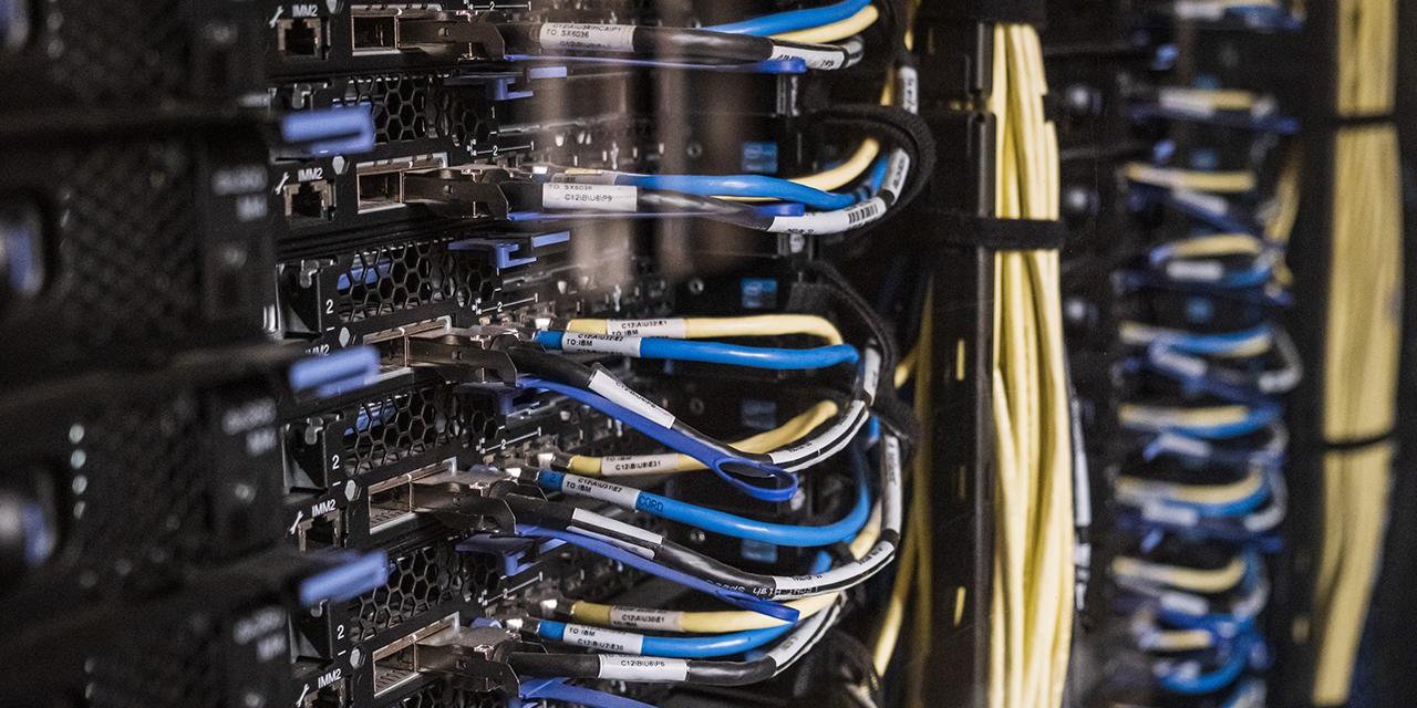 Yapay Zekanın Geleceği Elektriğe Bağlı