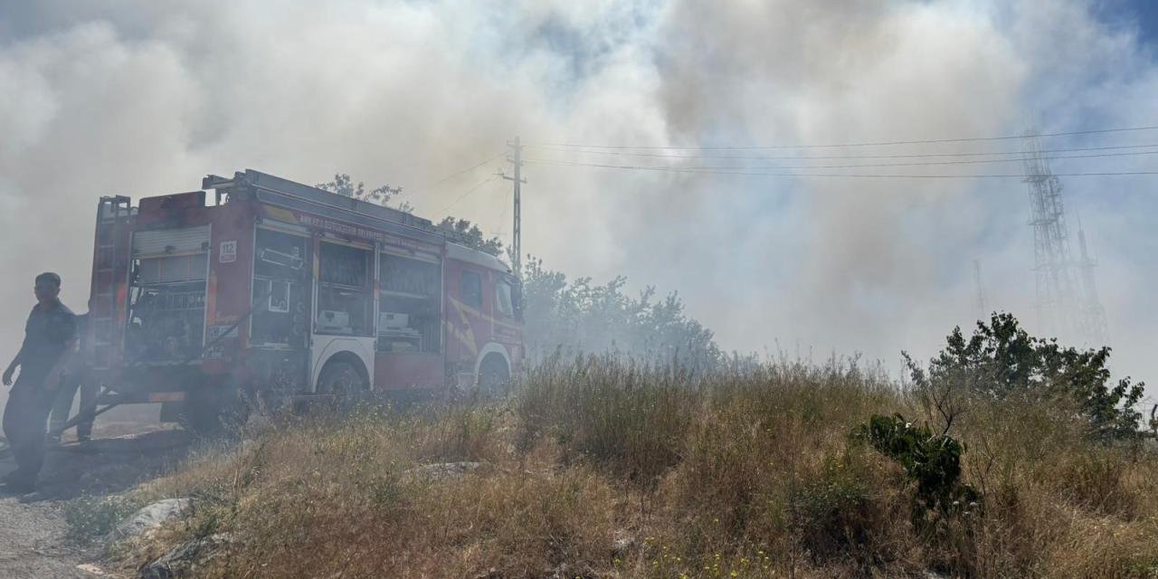 Ankara'da Otluk Alanda Çıkan Yangın Kontrol Altına Alındı