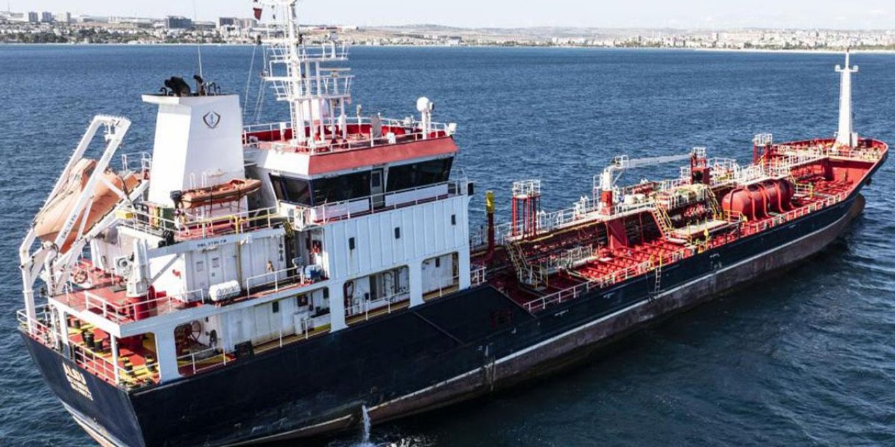Silivri Açıklarındaki Kazaya İlişkin Gözaltına Alınan Alsu Gemisinin İki Kaptanı Tutuklandı