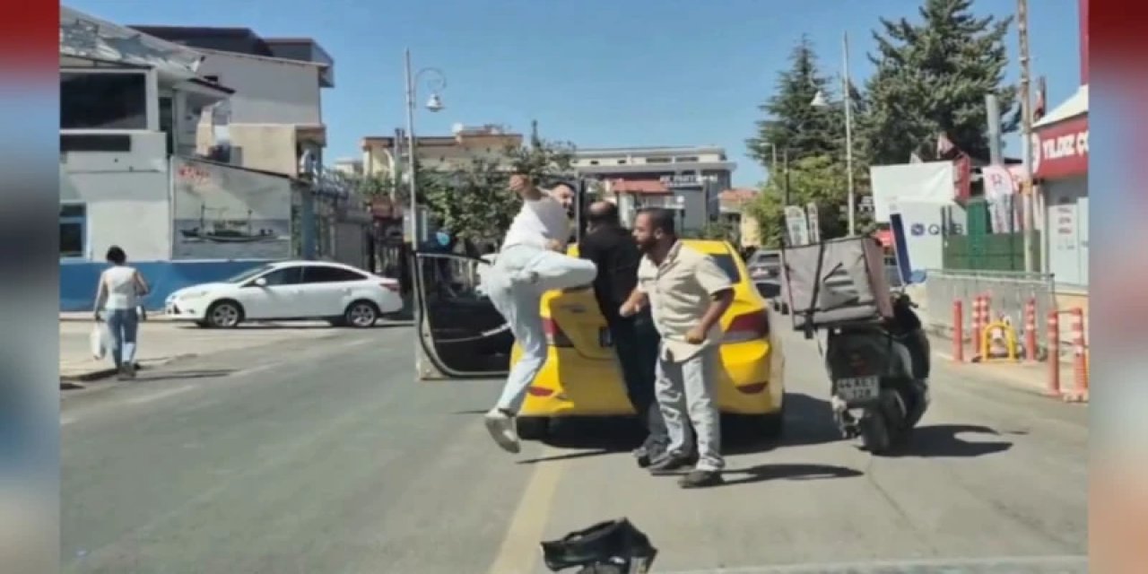 Malatya'da Taksi Şoförü İle Motosiklet Sürücüsü Birbirine Girdi