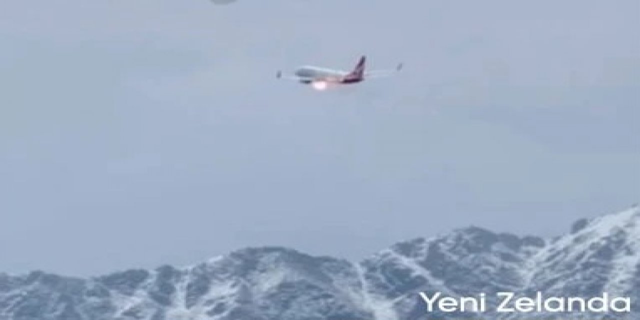 Yeni Zelanda'da Yolcu Uçağının Motorunda Alev Paniği