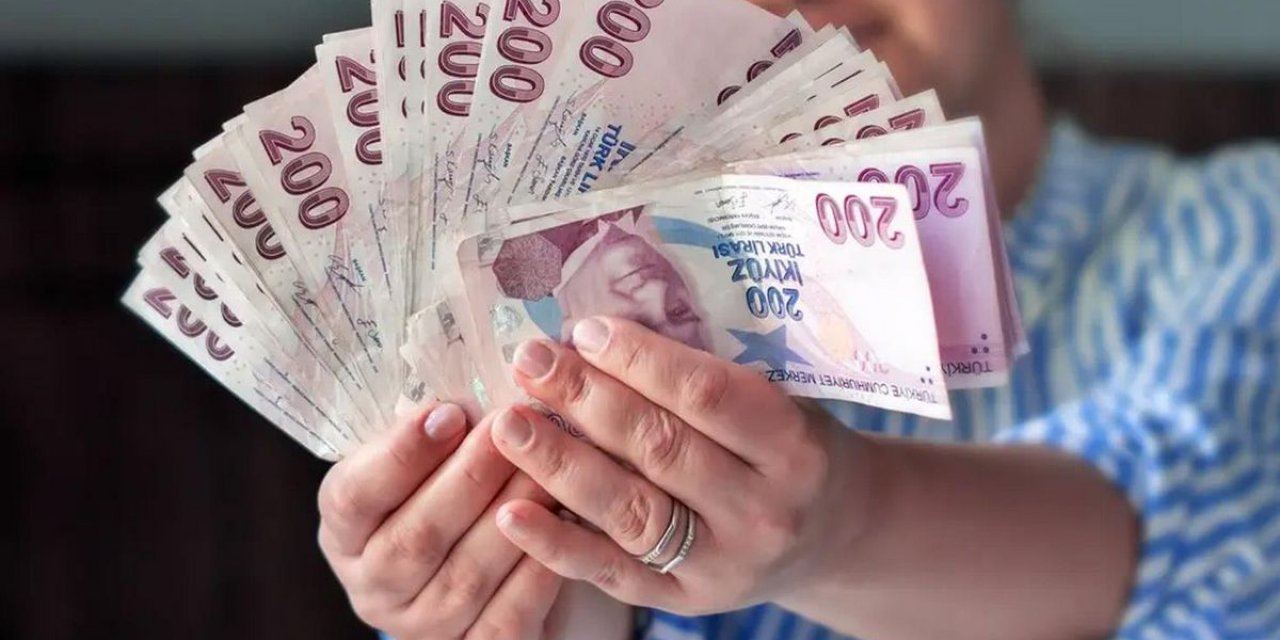 Milyonlar Merakla Bekliyor! İşte En Düşük Emekli Maaşı İçin Konuşulan Rakam