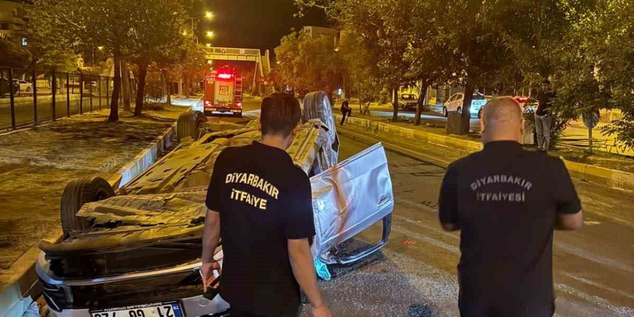Diyarbakır Ergani'de Takla Atan Otomobilde Sürücü Ağır Yaralandı