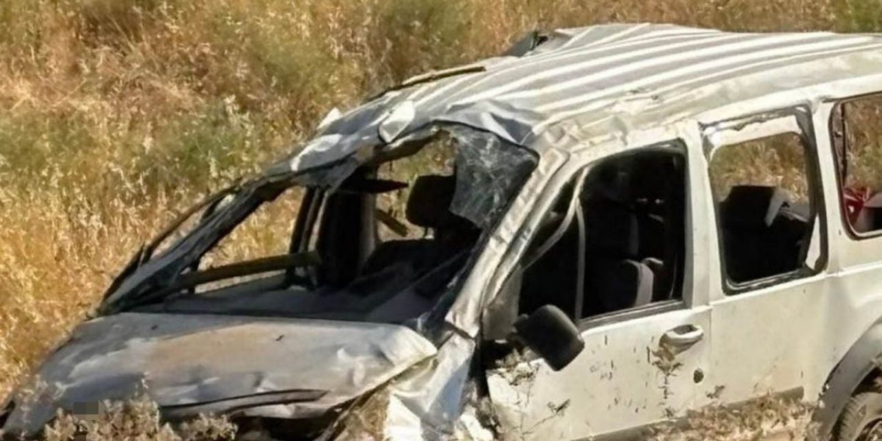 Siirt Merkezde Bir Araç Takla Attı, Sürücüsü Yaralanarak Hastaneye Kaldırıldı