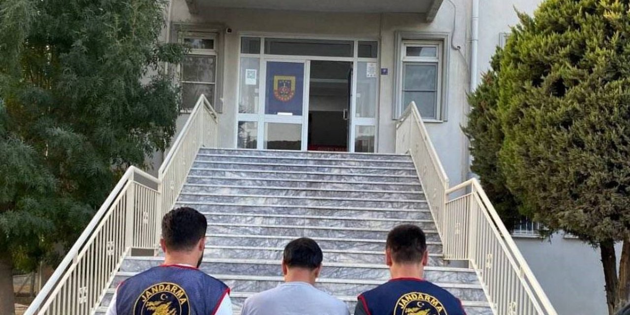 Söke'de Hırsızlık Hükümlüsü U.A., 14 Yıl 7 Ay Cezasıyla Yakalanıp Cezaevine Gönderildi