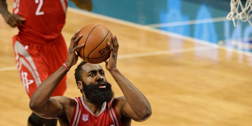 Nba'de Rockets Harden'ın 3 Çeyrekte 60 Sayı Attığı Maçta Hawks'ı Yendi