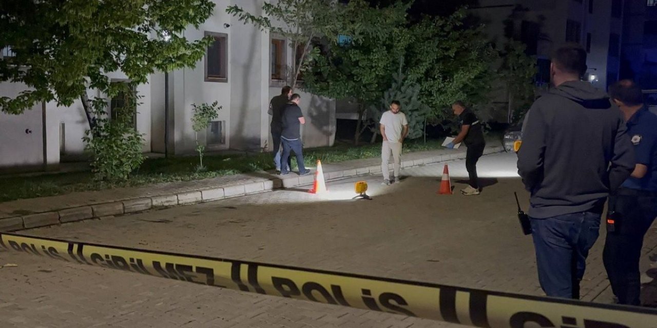 Erzincan Munzur Mahallesi'nde Eve Silahla Ateş Açıldı; Şüpheli Gözaltında
