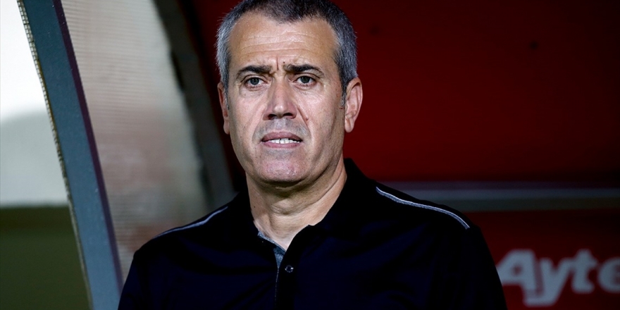 Kasımpaşa'da Teknik Direktör Kemal Özdeş İle Yollar Ayrıldı