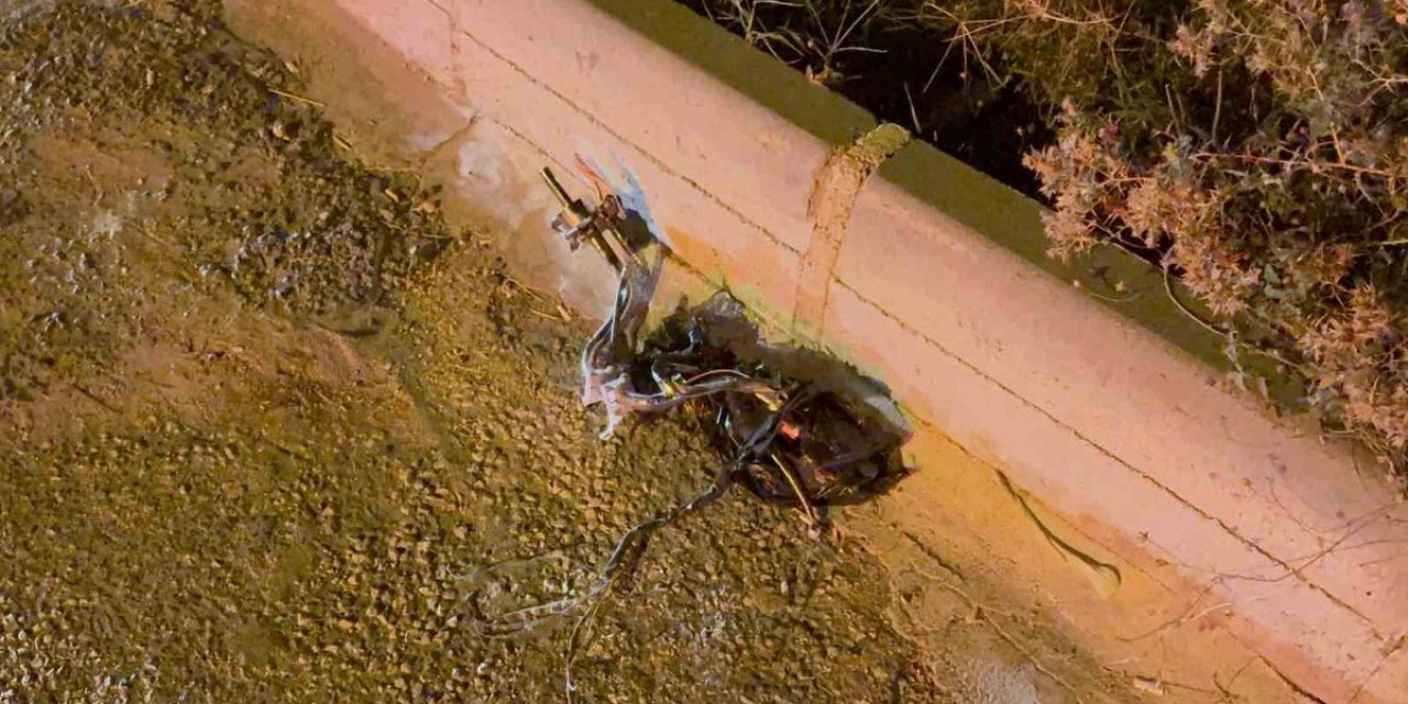 Osmaniye Kadirli'de Motosiklet İle Hafif Ticari Araç Çarpıştı, Sürücü Hayatını Kaybetti