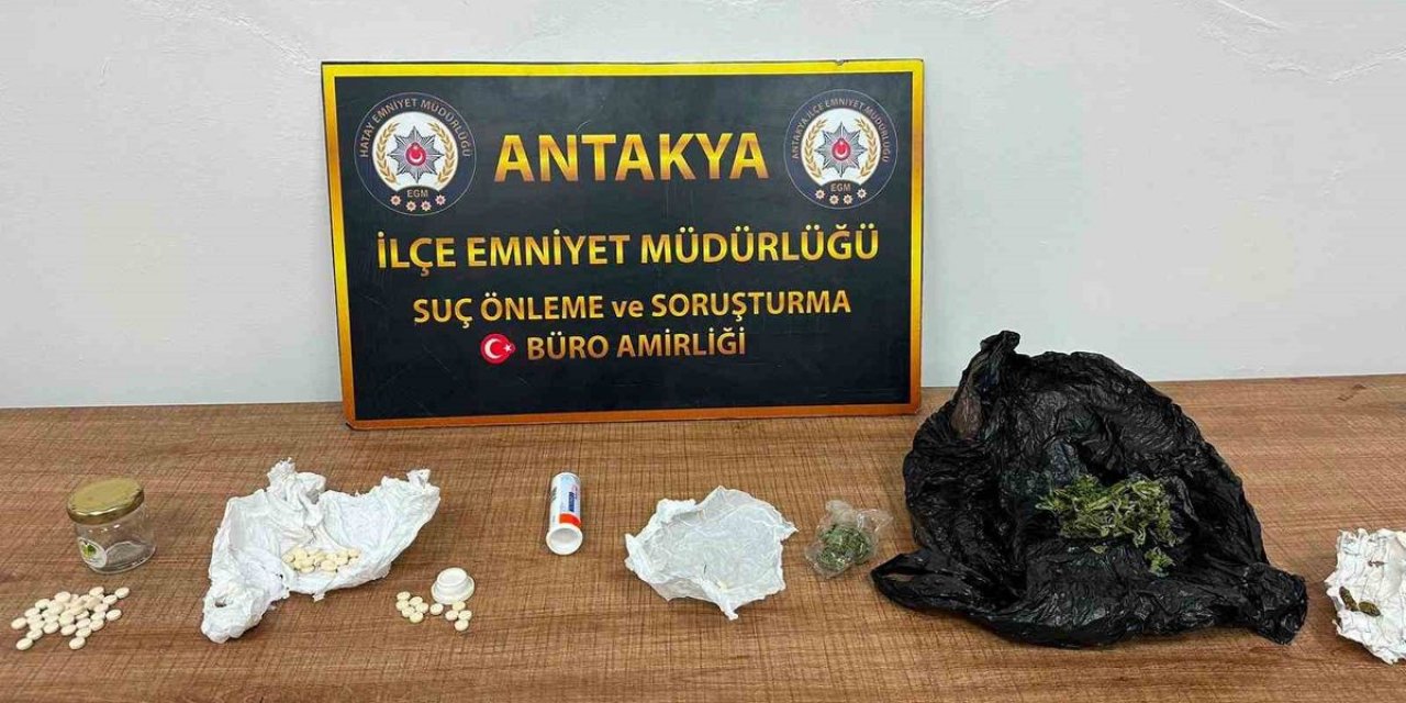 Antakya'da Operasyonda 3 Şüpheli Tutuklandı, 78 Hap Ele Geçirildi