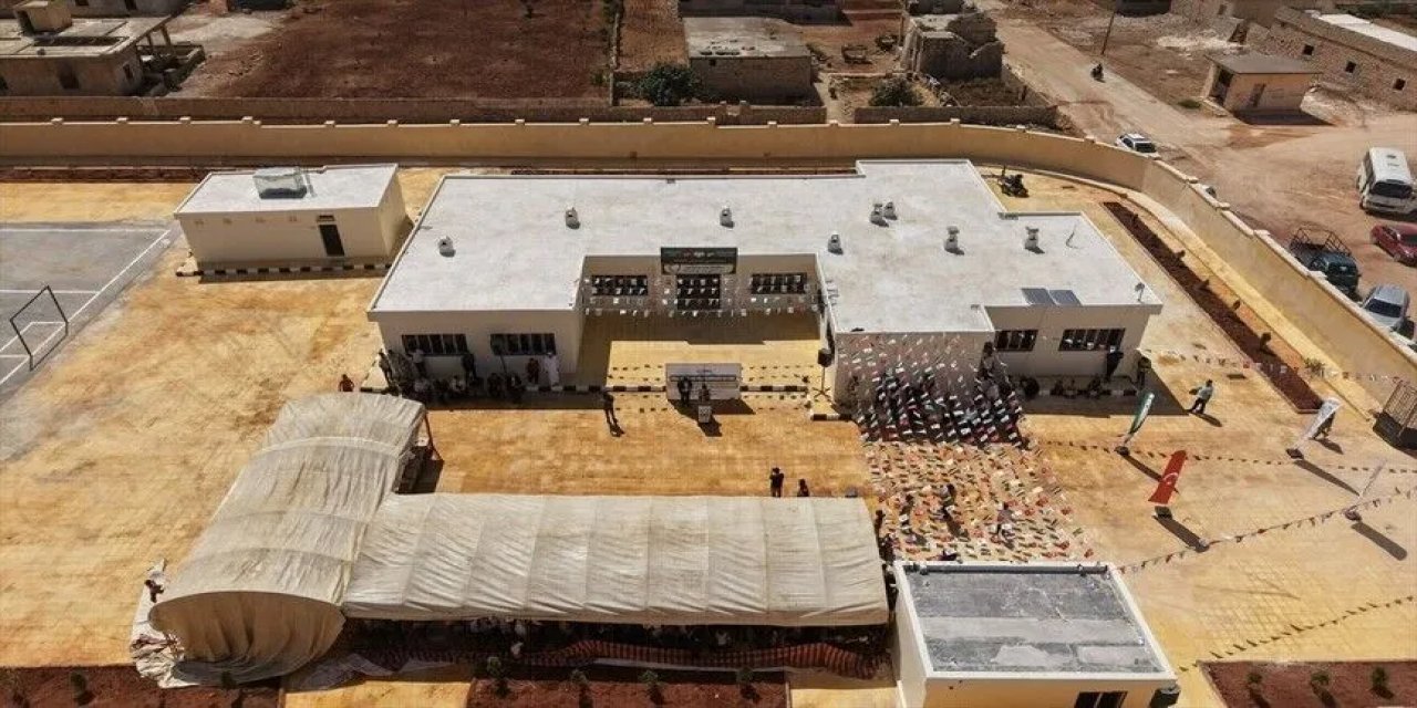 İHH, Halep'te 360 Öğrencilik İlkokul Açtı