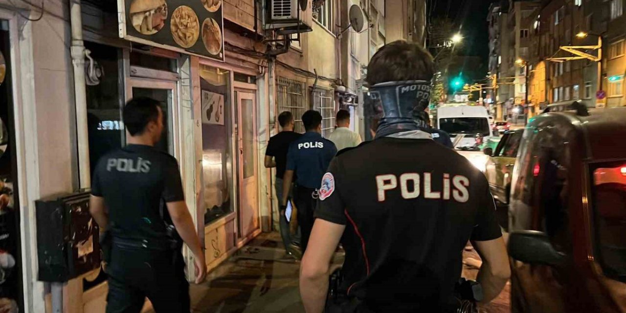 Bursa'da Ahlak Uygulamasında Bir Şüpheliden Uyuşturucu Çıktı