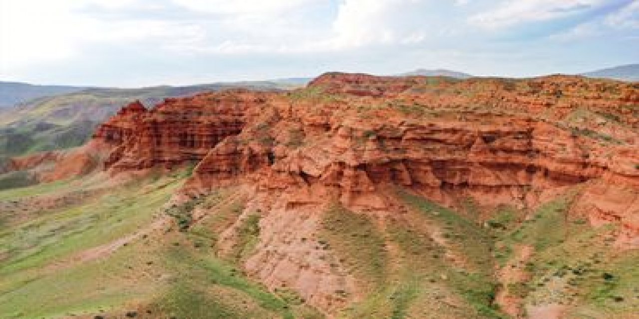 Arizona Kanyonlarına Benzetilen Bayam Kızıllıkları Doğa Tutkunlarını Bekliyor