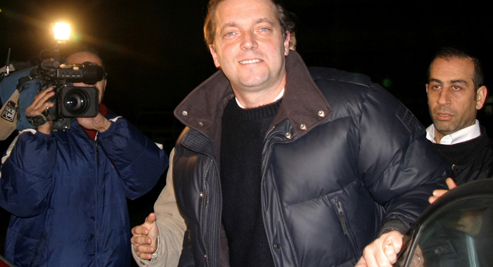 Türkiye'ye dönmeye hazırlanan Cem Uzan'dan 'Babacan-Şener' paylaşımı