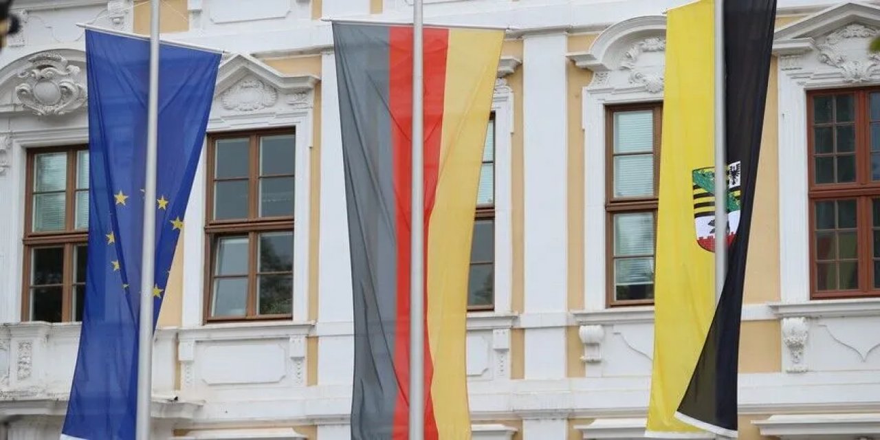 Almanya'nın Saksonya-anhalt Eyaletinde Afd Ve Bsw Hükümet Kurmak İçin Görüşecek