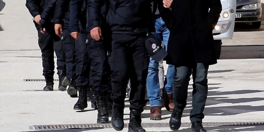 Fetö'nün TSK Yapılanmasına Yönelik Soruşturmada 25 Şüpheli Tutuklandı