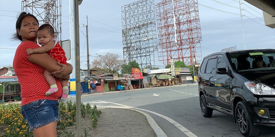 Filipinler'de Kammuri Tayfunu Nedeniyle 43 Bin Kişi Tahliye Edildi