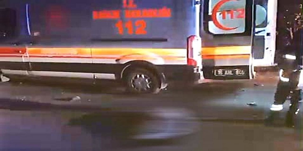 Bursa'da Tır İle Motosiklet Çarpıştı, 2 Genç Hayatını Kaybetti