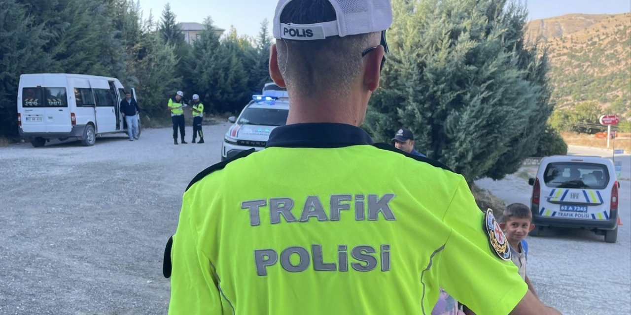 Çemişgezek'te Okul Servislerine Denetim Artırıldı, Sürücüler Uyarıldı