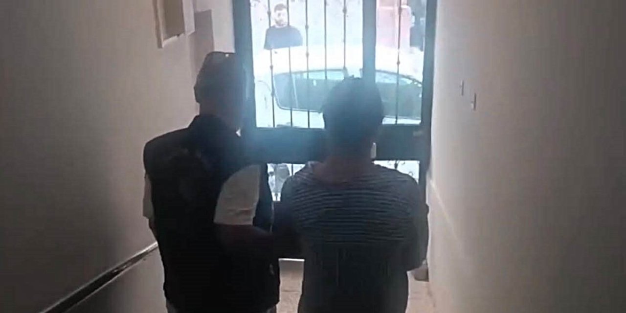 İzmir'de 'Ailem Güvende' Operasyonunda Gözaltına Alınan 18 Şüpheliden 16'sı Tutuklandı