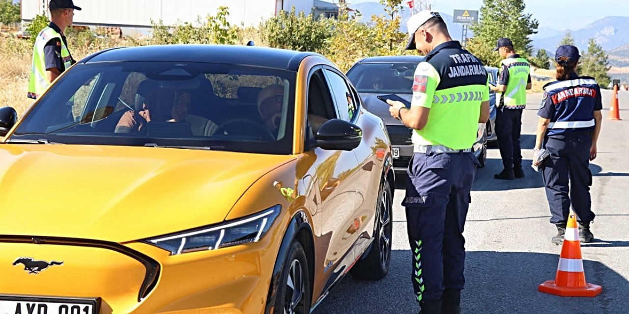 Söğüt Şenliklerinde 5 Bin 412 Kişi Sorgulandı, Aranan 6 Şahıs Yakalandı