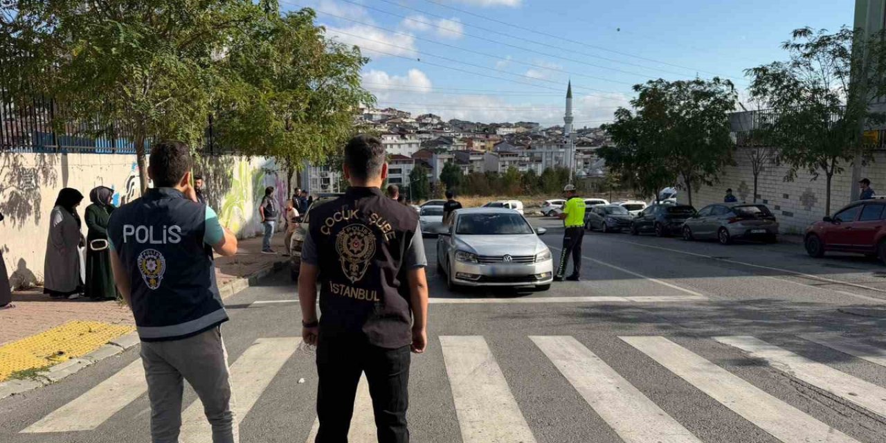 Esenyurt'ta Okul Çevresi Denetiminde Polis Dronu Anons Yaptı
