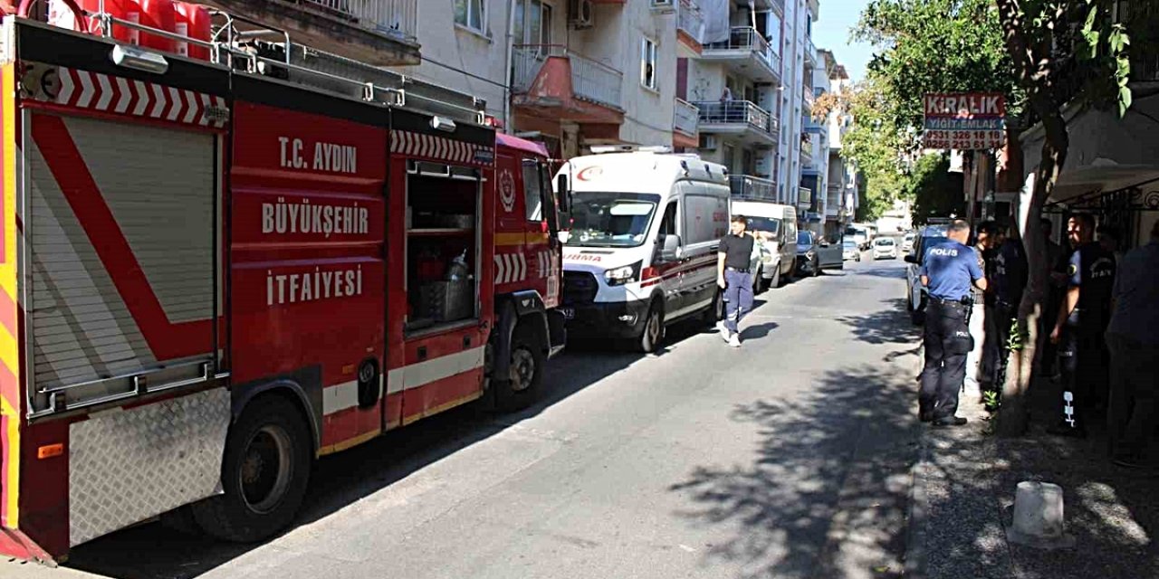 Aydın Efeler'de Torunu Endişelenip İhbar Etti, Yaşlı Kadın Kapıyı Kendisi Açtı