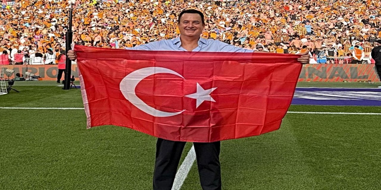 Acun Ilıcalı'nın Yıllar Önce İşaret Ettiği İsmin Yaptıkları İnanılır Gibi Değil