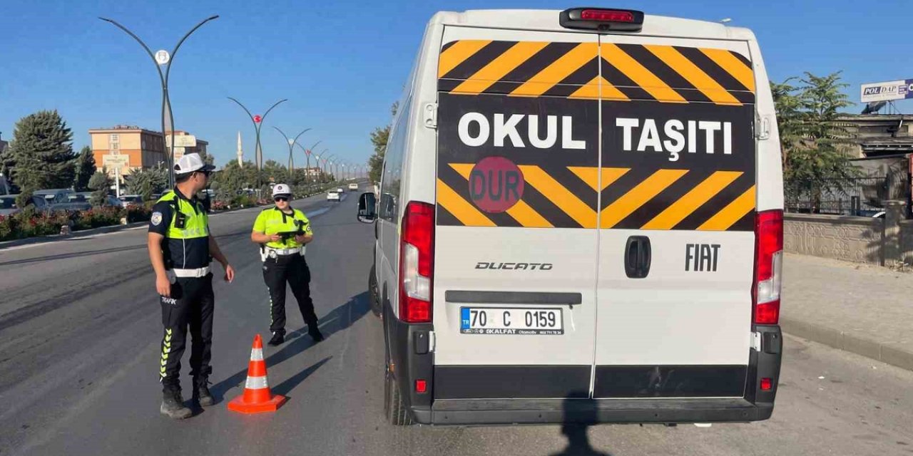 Karaman'da Okul Servisleri Denetlendi, İbrahim Öktem Bulvarı'nda Sıkı Kontrol