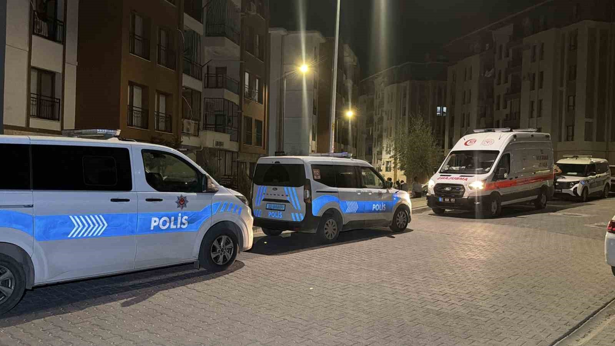 Adıyaman'da Evinde Ölü Bulunan 62 Yaşındaki Adamın Kalp Krizinden Öldüğü Belirlendi