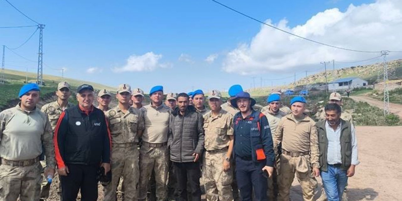 Ardahan Hanak'ta 6 Gündür Kayıp Olan 32 Yaşındaki Kişi Yaylada Sağ Bulundu