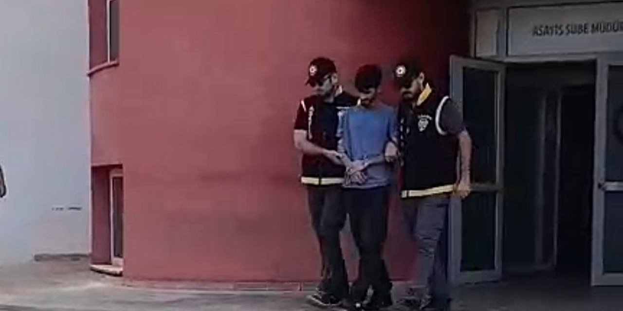 Adana'da 30 Yıl Hapis Cezasıyla Aranan Firari Hükümlü, Saklandığı Evde Yakalandı