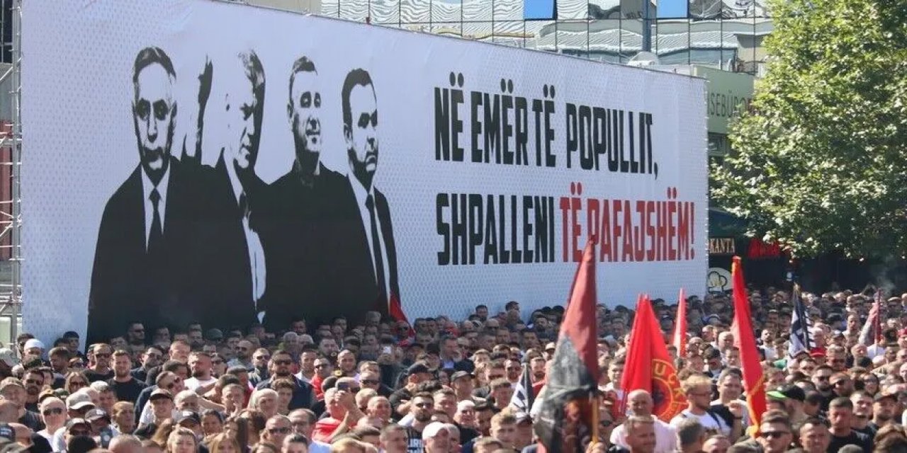 Lahey'de Yargılanan Eski Kosova Cumhurbaşkanı Thaçi’ye 25 Yıl Hapis Cezası