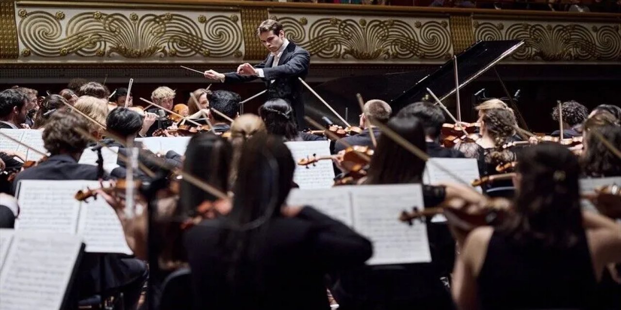 "Carmina Burana" Sahne Kantatını 22 Yaşındaki Maximilian Cem Haberstock Yönetecek