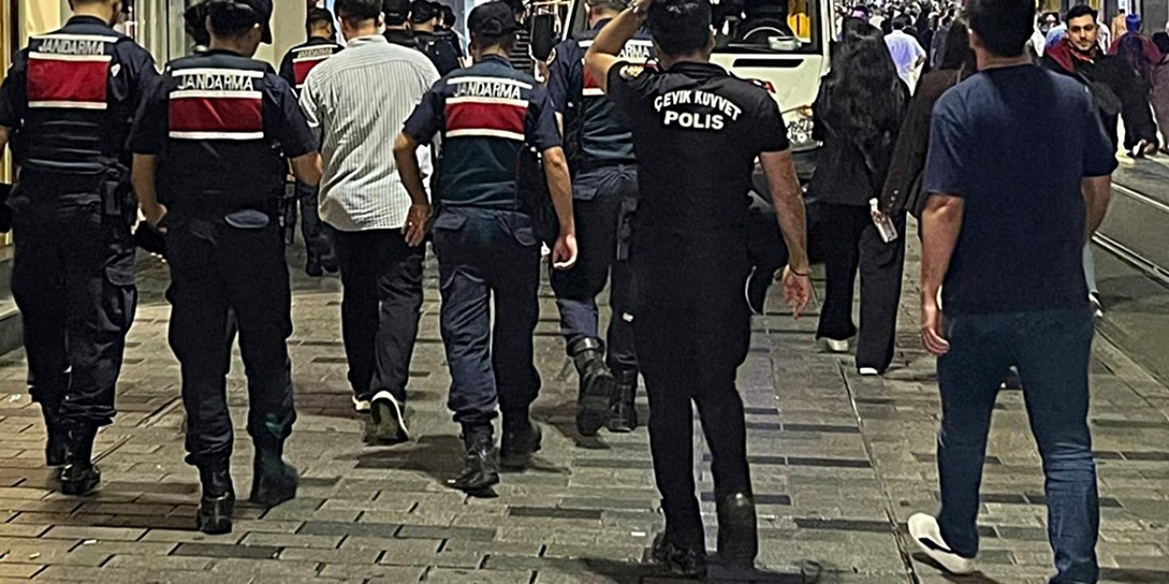 İstanbul Merkezli "Ailem Güvende" Operasyonunda 20 Şüpheli Tutuklandı