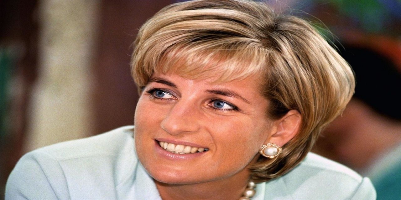 Prenses Diana'nın Hayatını Anlatan Kitap Hollanda'da Kamyondan Çalındı