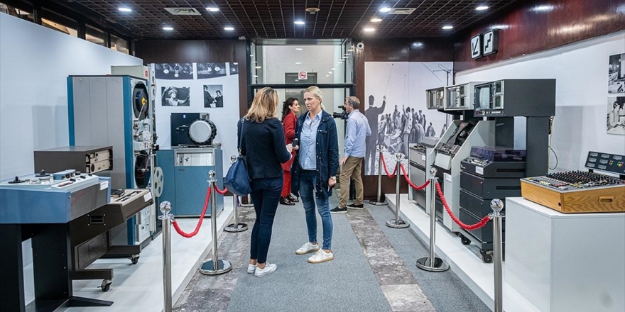 Karadağ'daki Radyo Ve Televizyon Müzesi Geçmişe Işık Tutuyor