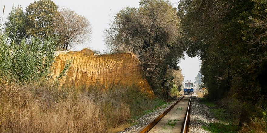 Osmanlı'nın İlk Raylarında Yolculuk Keyfi İlgi Görüyor