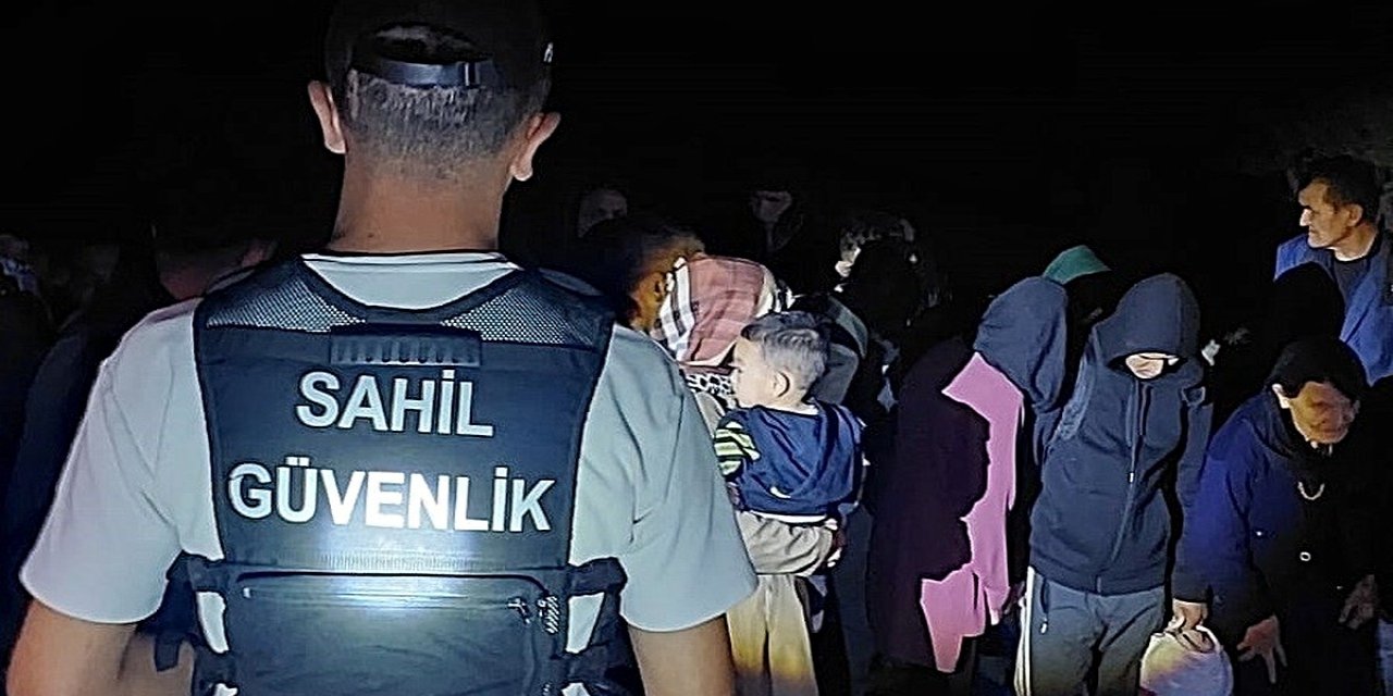 Çanakkale Eceabat'ta Karada 7'si Çocuk 29 Kaçak Göçmen Yakalandı