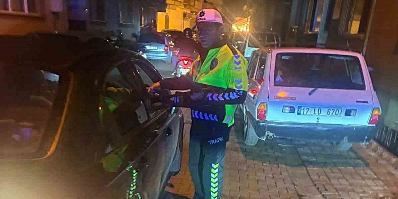 Gönen'de Ara Sokaklarda Trafik Denetimi Yapıldı, İhlal Eden Sürücülere İşlem Uygulandı
