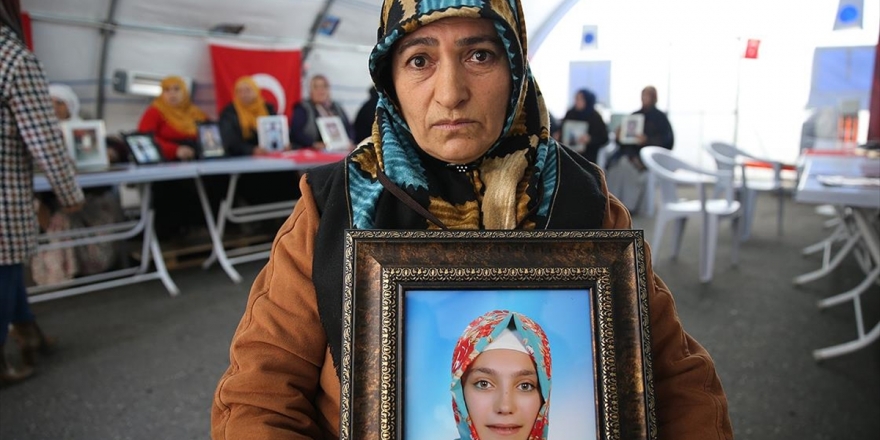 'Kızımı Alana Kadar Buradan Gitmeyeceğim'