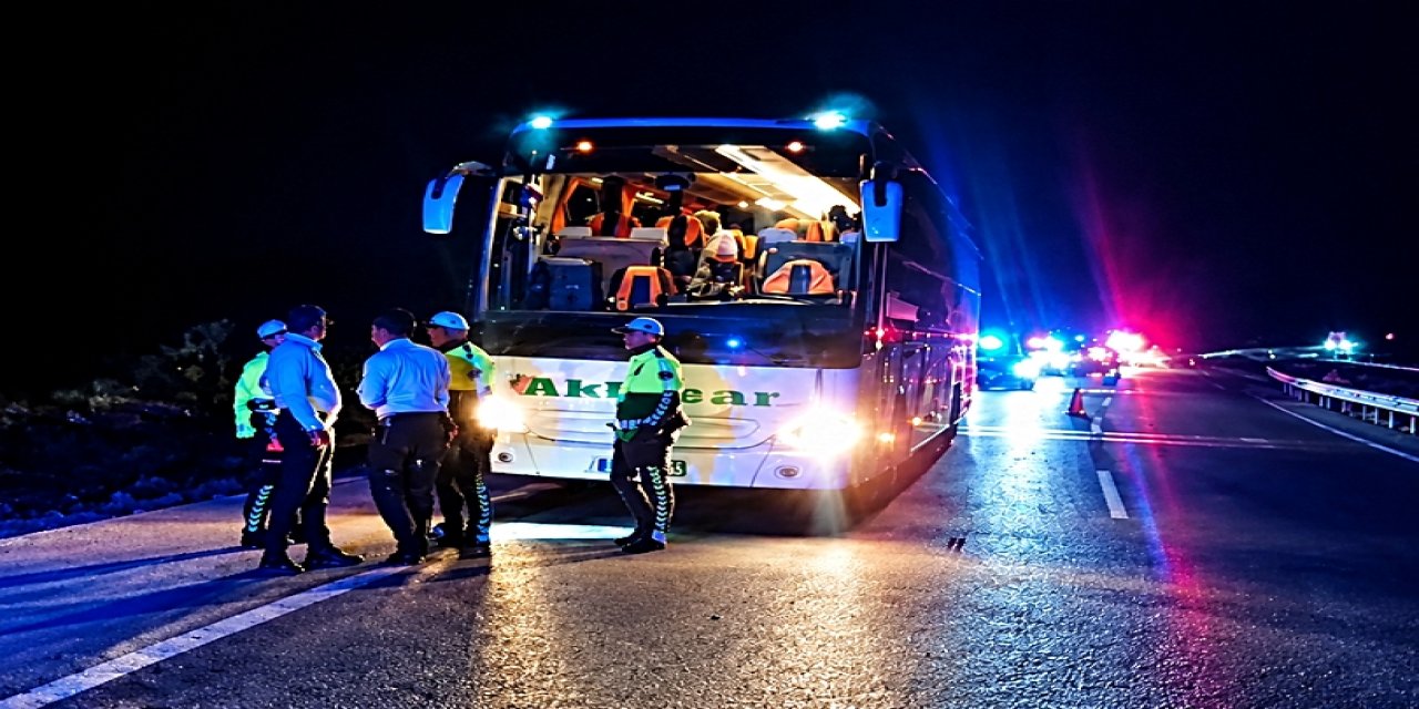 Manisa'da Otobüs Kazası: 18 Kişi Yaralandı