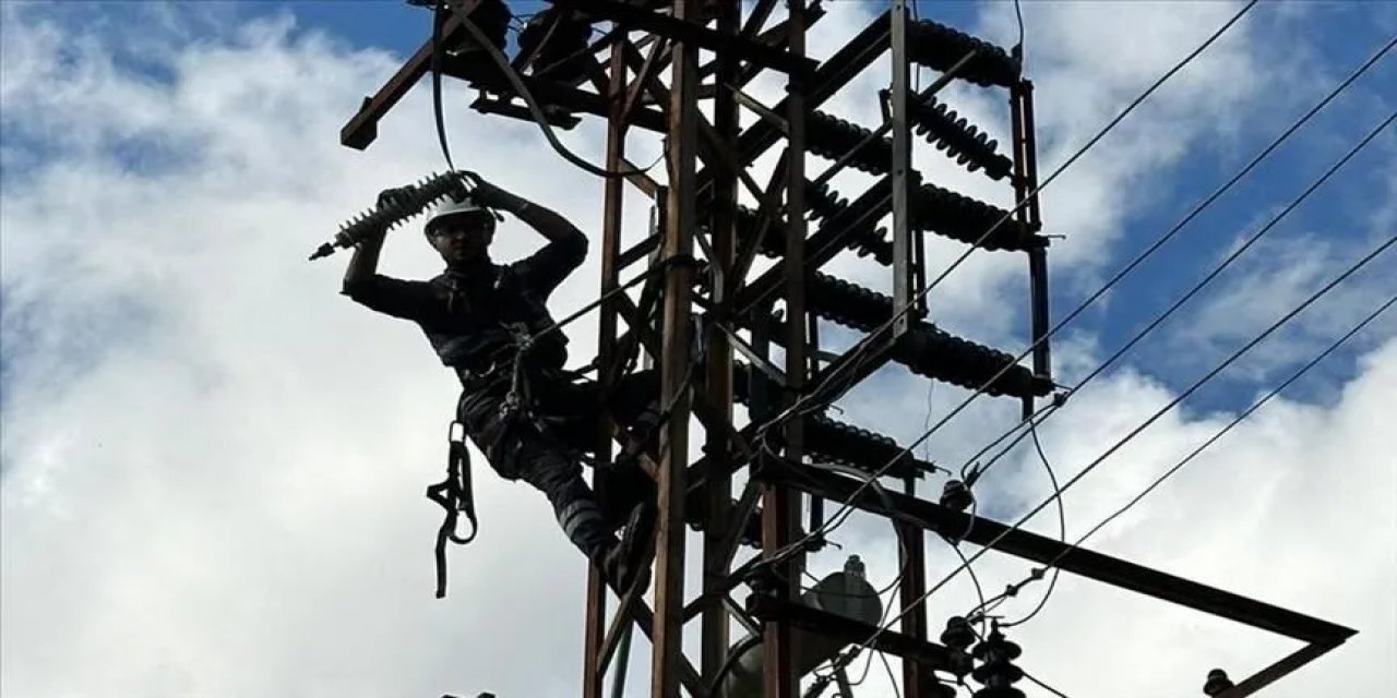 Çoruh Edaş'tan Rize Ve Trabzon'daki Sel Bölgelerinde Kesintisiz Çalışma