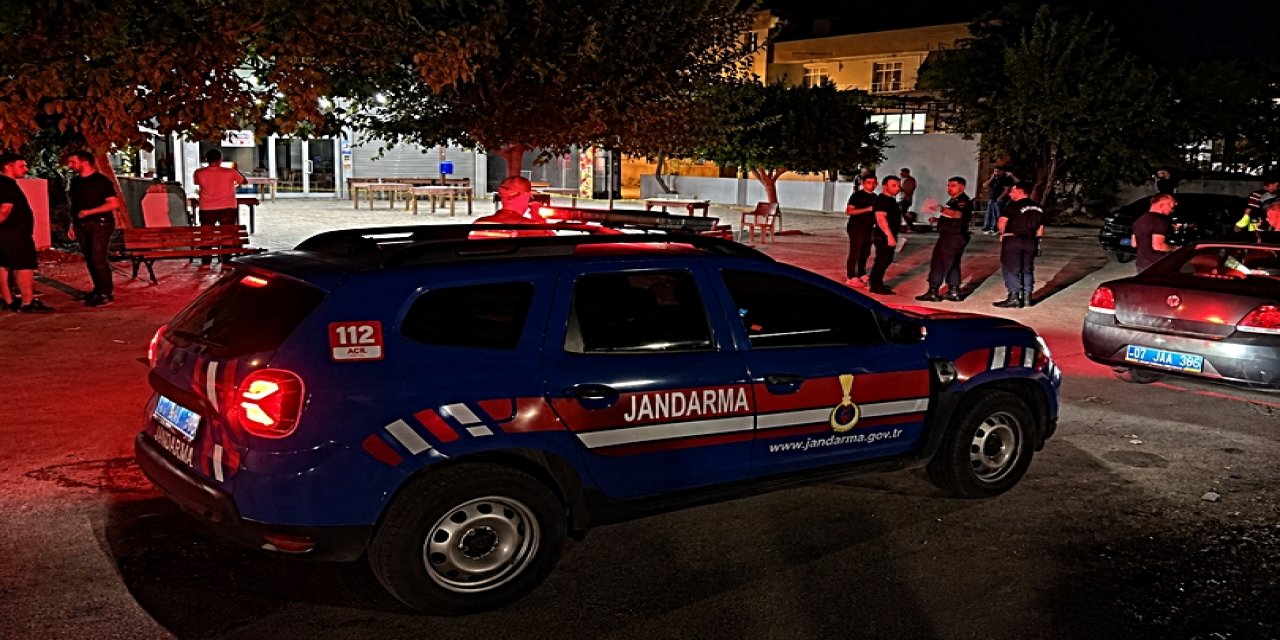 Kahvehanede Husumetli İki Grup Çatıştı: 1 Ölü 5 Yaralı