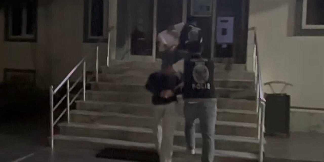 Arnavutköy'de Para İsteyip Aracı Yakan 2 Şüpheli Yakalanarak Gözaltına Alındı