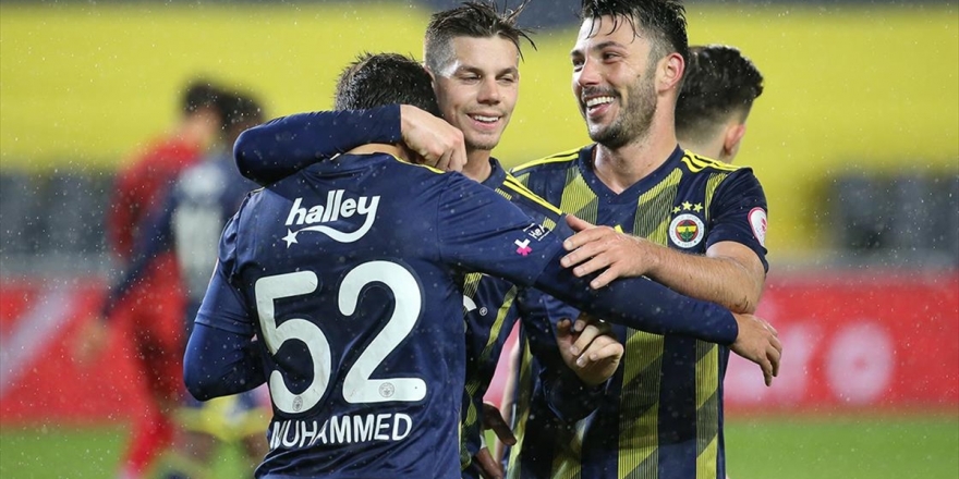 Sessiz Maçta Fenerbahçe İstanbulspor'u 4 Golle Geçti