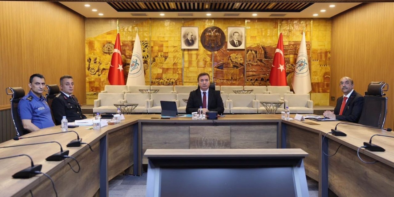 Okul Güvenliği Toplantısında 81 İl Valisi Tedbirleri Görüştü, Erzincan Valisi Katıldı