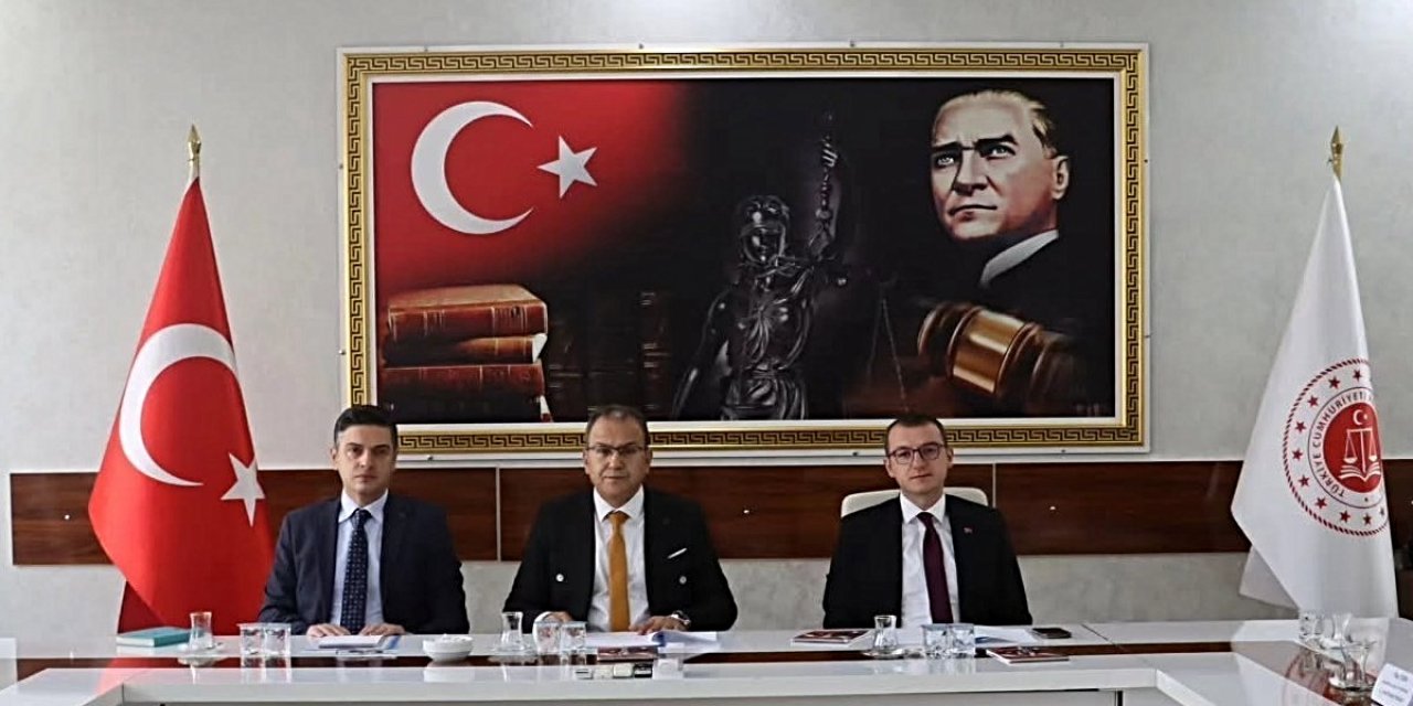 Erzurum'da Başsavcılar Uyuşturucu Ve Yasa Dışı Bahis Soruşturmalarını Görüştü
